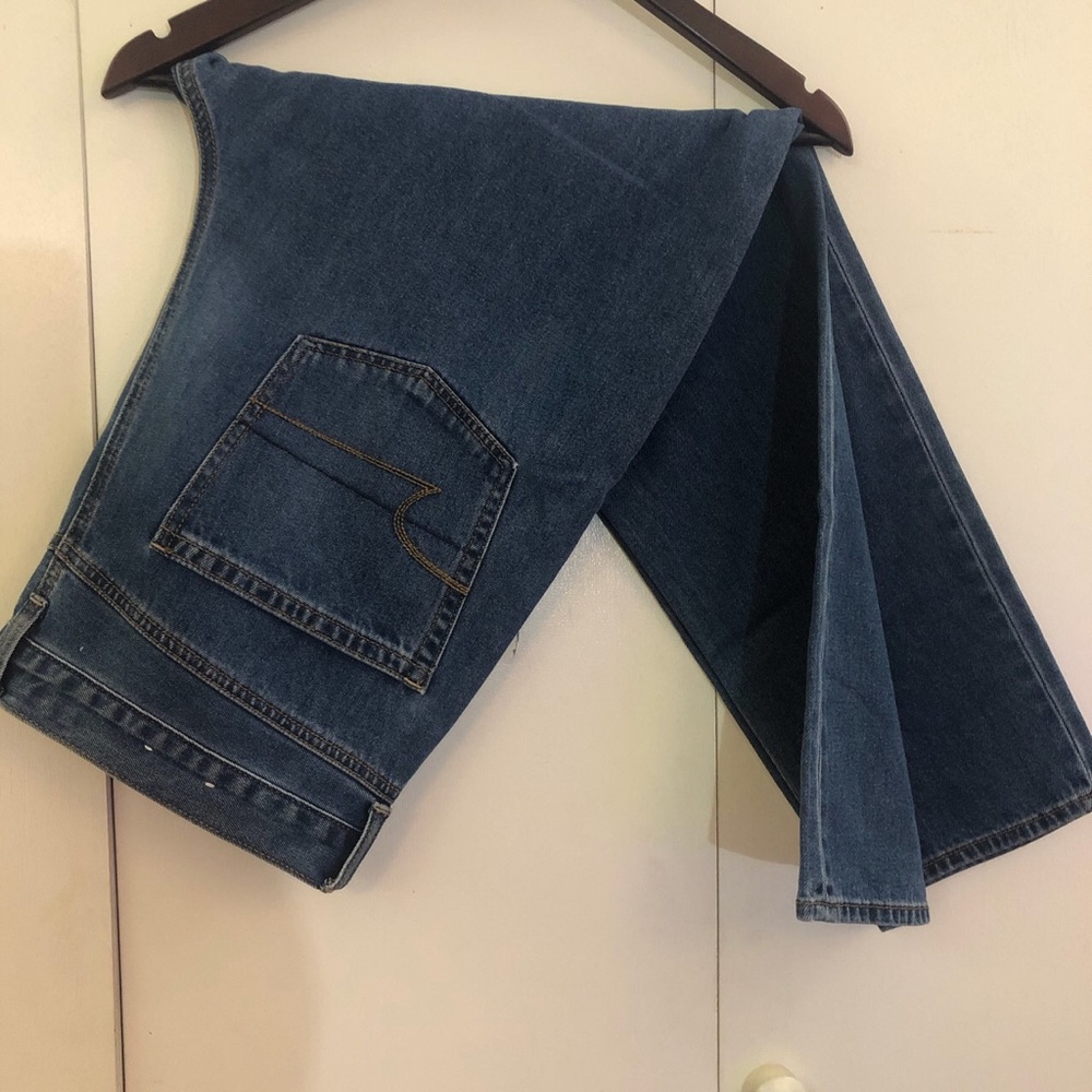 American Eagle Mom Jeans